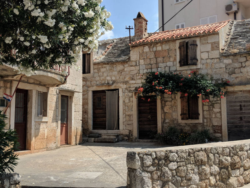 Komiza stone houses architecture