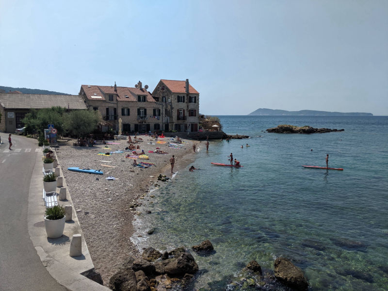 Komiza Lucica Beach